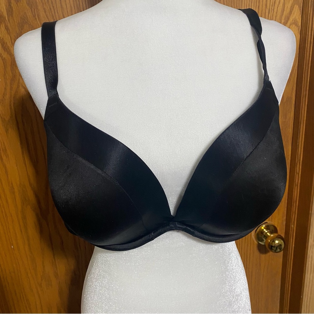 Women’s black bra size 42C